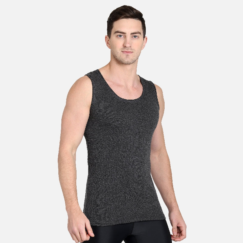 DYCA Thermal Men Top Round Neck Sleeveless Solid