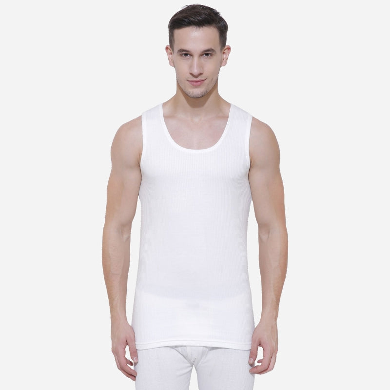 Quilt Bodycare Antibacterial Thermal Men Top Round Neck Sleeveless Solid