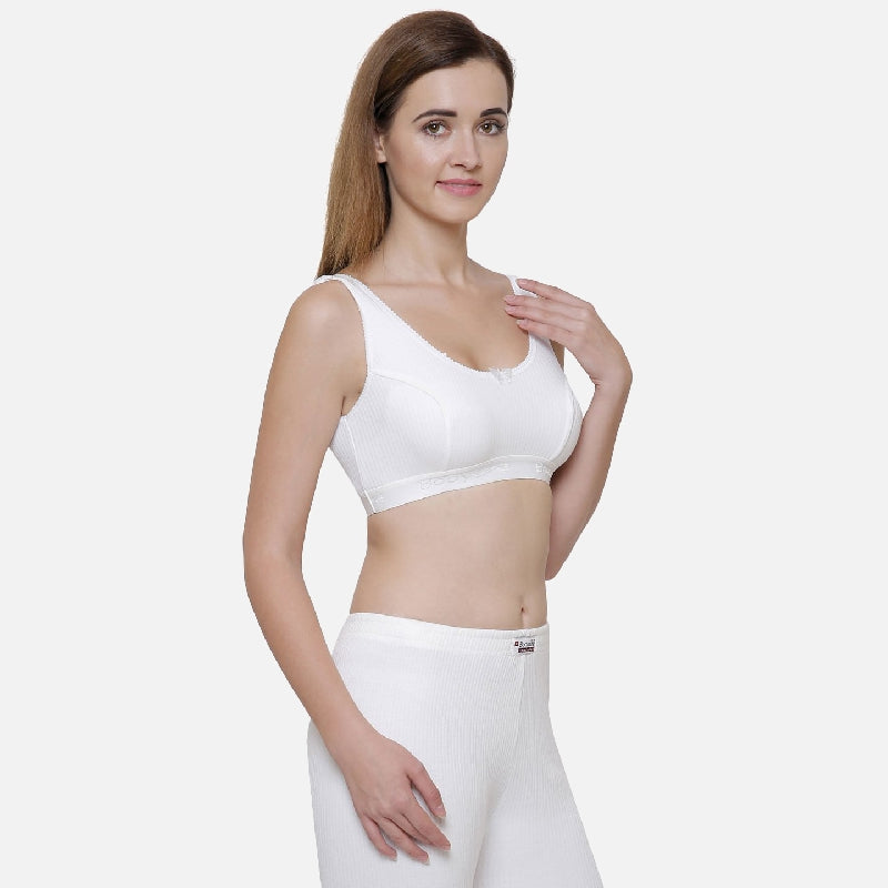 Quilt Bodycare Antibacterial Thermal Women Top Round Neck Sleeveless Solid