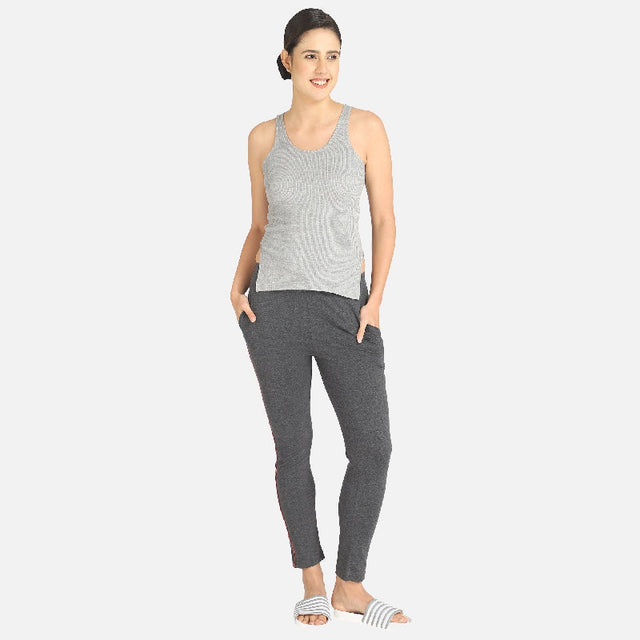 Women Antibacterial Thermal Top Round Neck Sleeveless - Bodycare