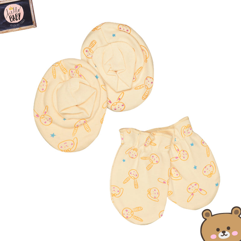 Bodycare Unisex Cap, Mitten & Bootie Set Pack Of 3