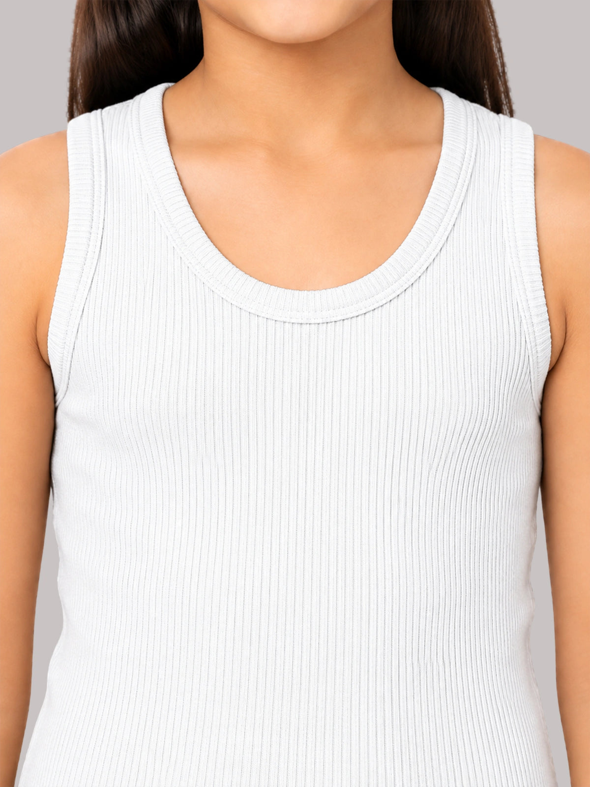 Unisex Sleeveless Thermal Top with Round Neck Design for Winter Base Layering and Cold-Weather Innerwear Comfort