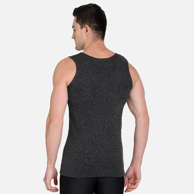 DYCA Thermal Men Top Round Neck Sleeveless Solid