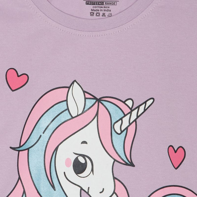 Girls Clothing Set for Casual Wear, Everyday Comfort, Easy Movement and Regular Wardrobe Essentials for Daily Use