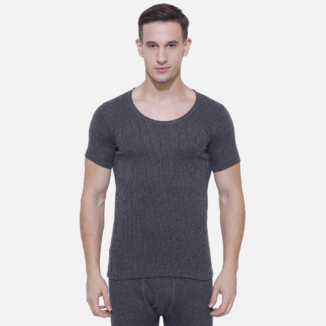 Quilt Bodycare Antibacterial Thermal Men Top Round Neck Half Sleeves Solid