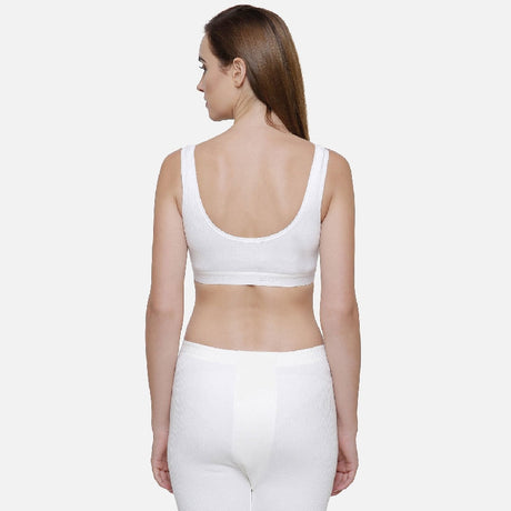 Quilt Bodycare Antibacterial Thermal Women Top Round Neck Sleeveless Solid